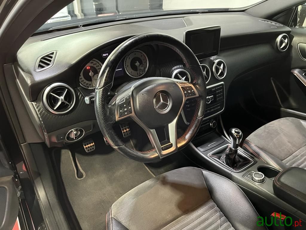 2013' Mercedes-Benz A-180 photo #4