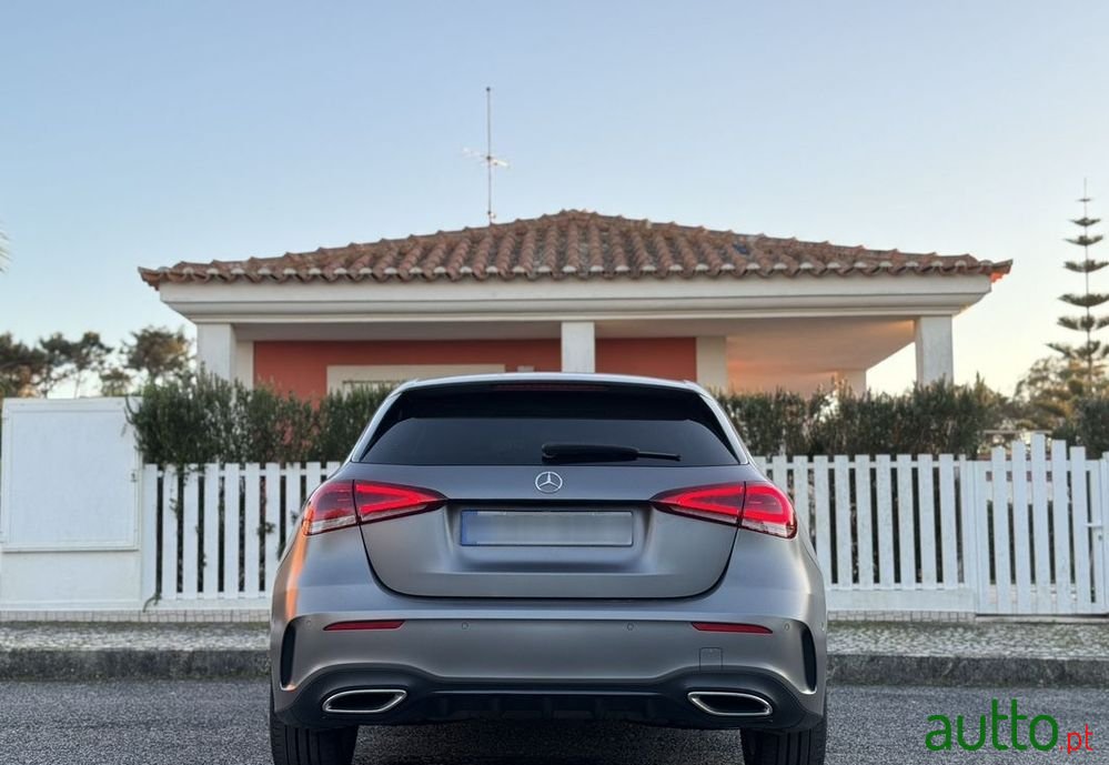 2019' Mercedes-Benz A 180 7G-Dct Amg Line photo #6