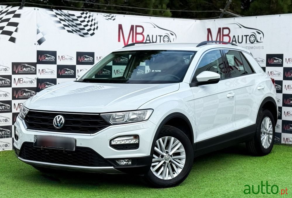 2019' Volkswagen T-Roc 1.6 Tdi Style photo #2