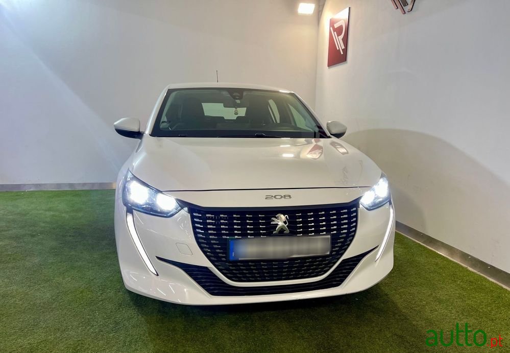 2020' Peugeot 208 photo #3