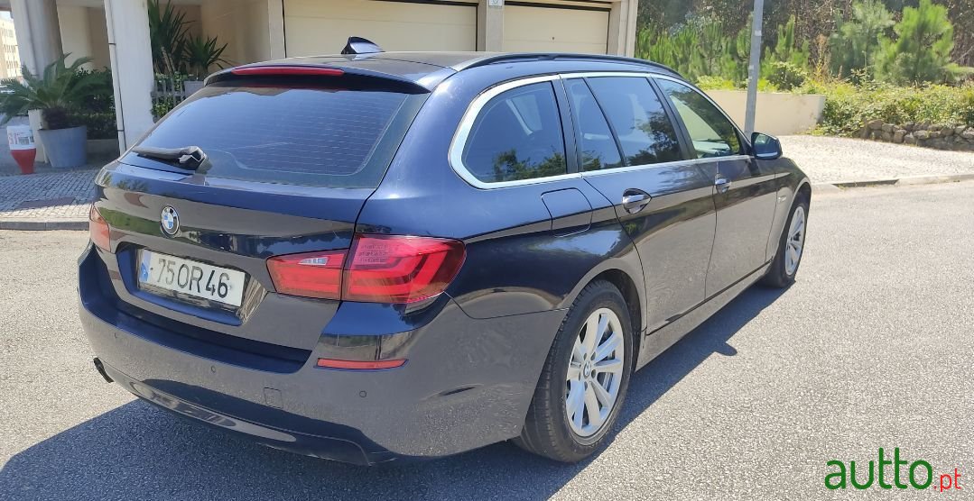 2010' BMW 520 photo #3