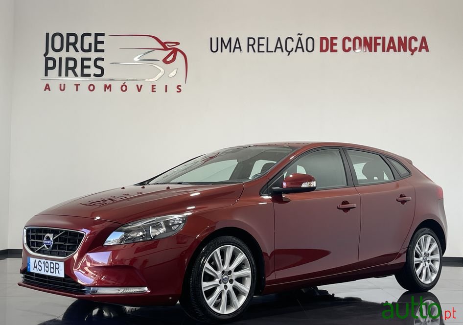 2013' Volvo V40 photo #1