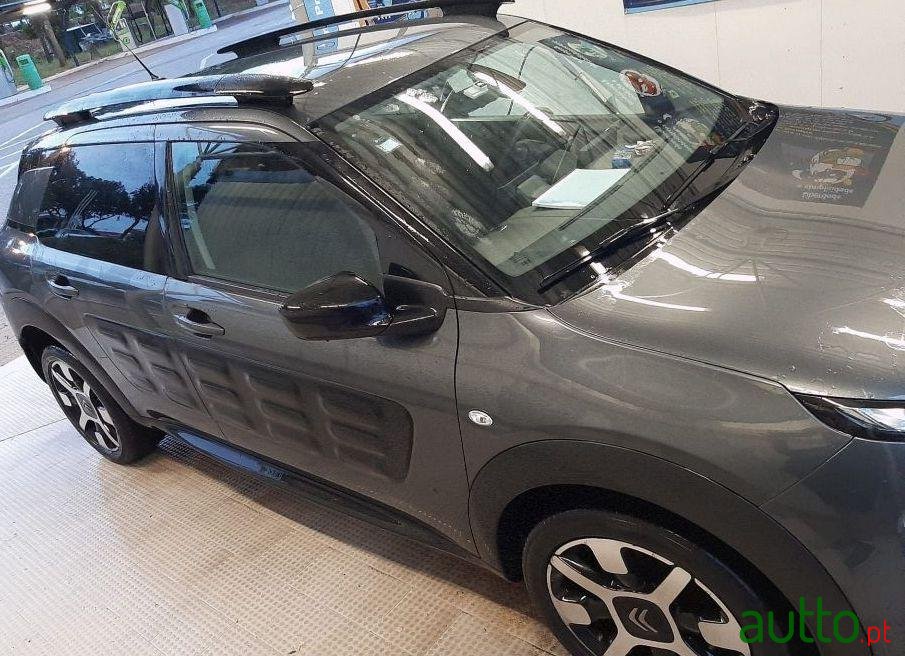 2016' Citroen C4 Cactus photo #3