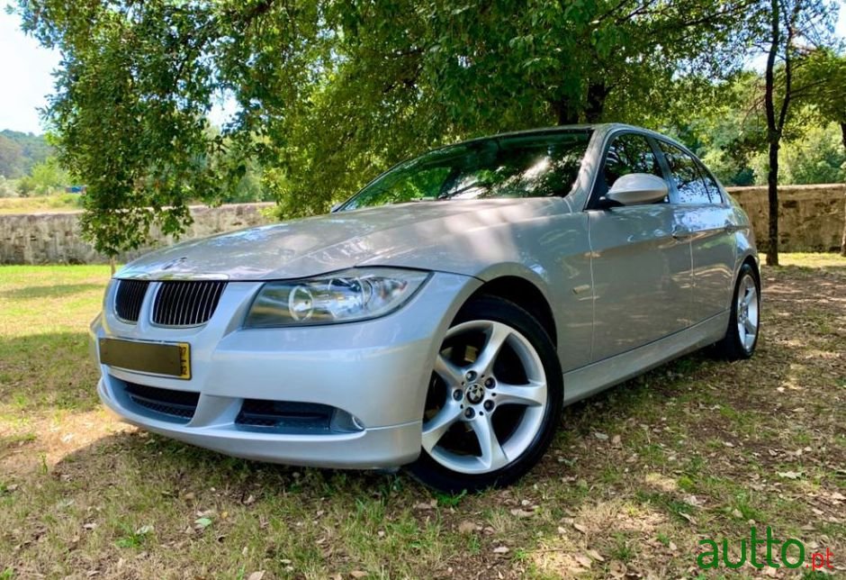 2007' BMW 320 photo #1