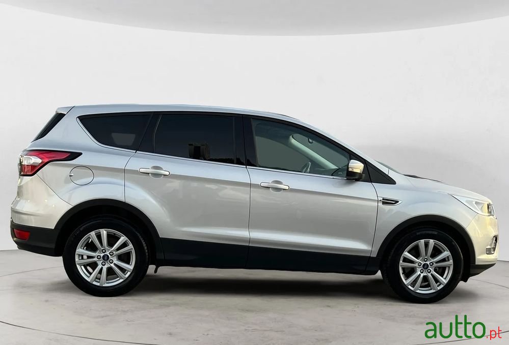 2018' Ford Kuga 1.5 Tdci Business photo #6