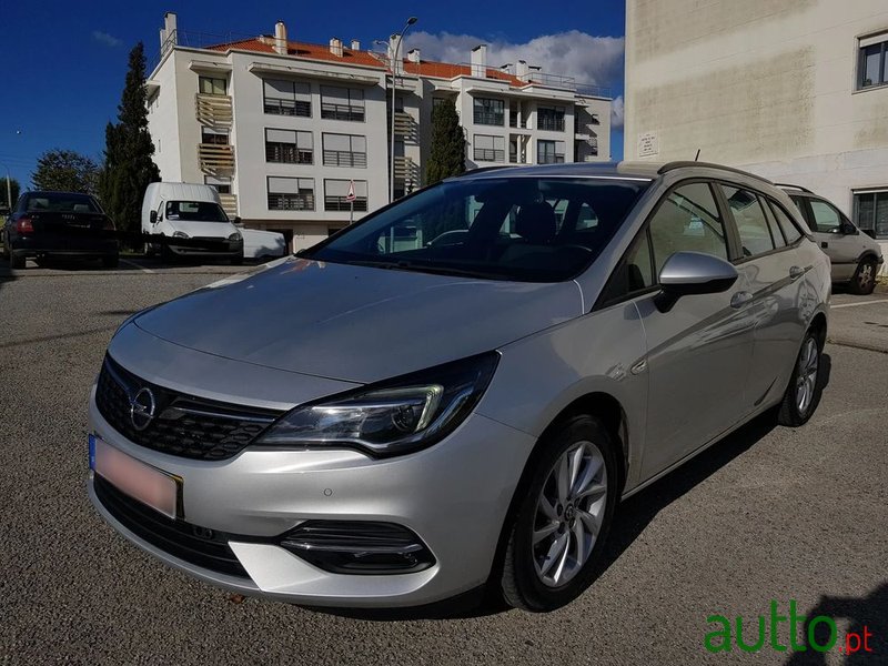 2020' Opel Astra Sports Tourer photo #1