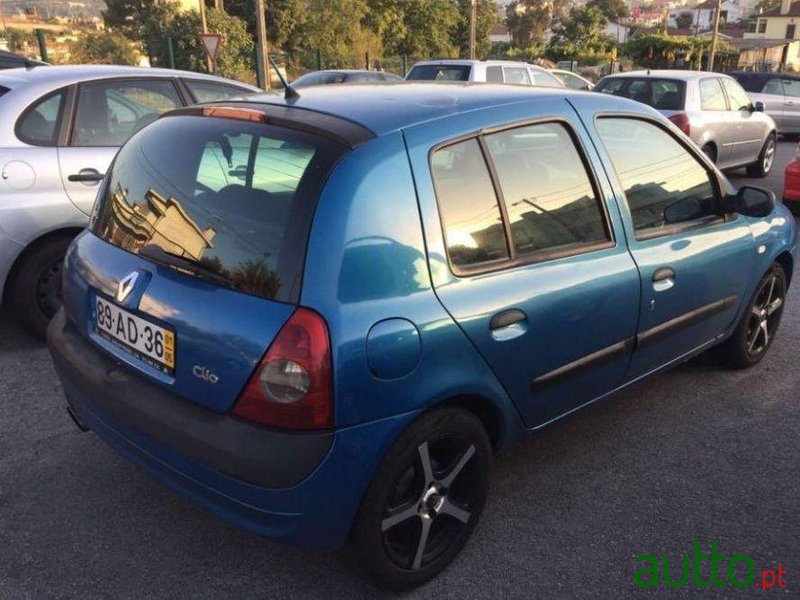 2002' Renault Clio 1.5 Dci Privilège photo #1