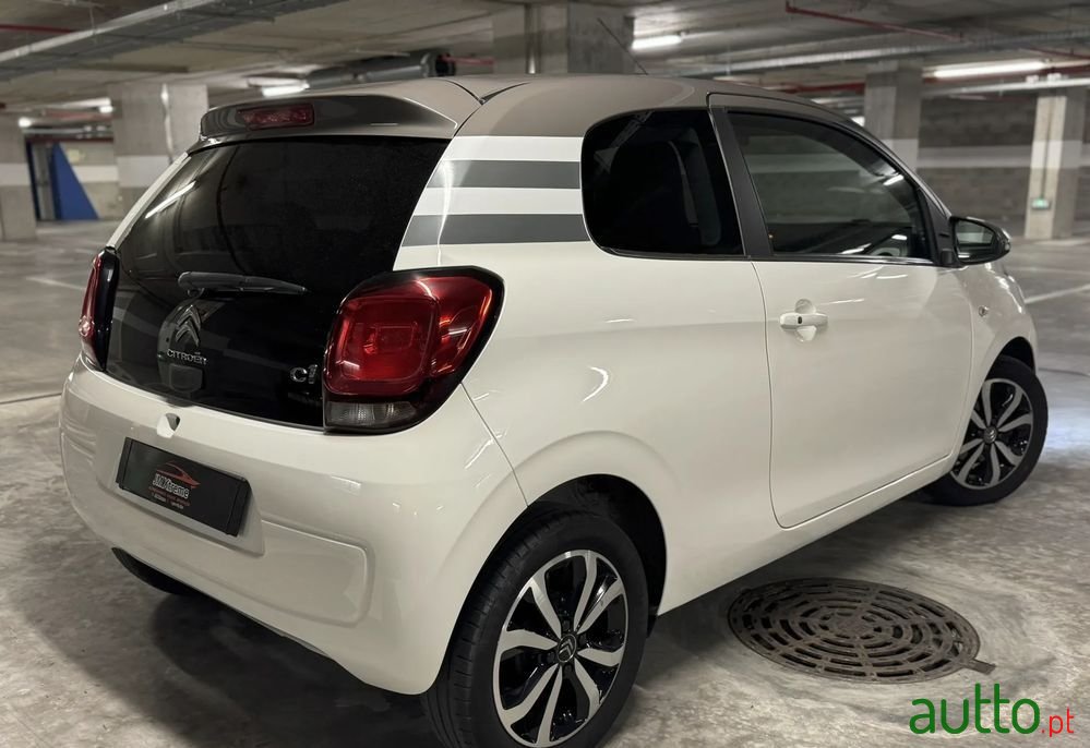 2014' Citroen C1 1.2 Vti Shine photo #4