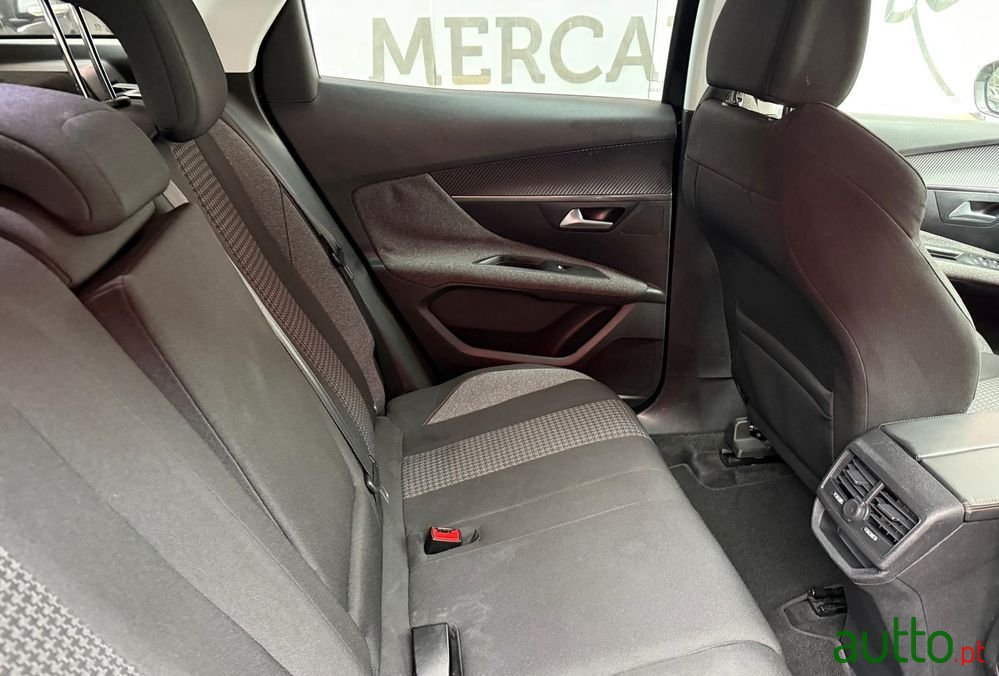 2017' Peugeot 3008 photo #4