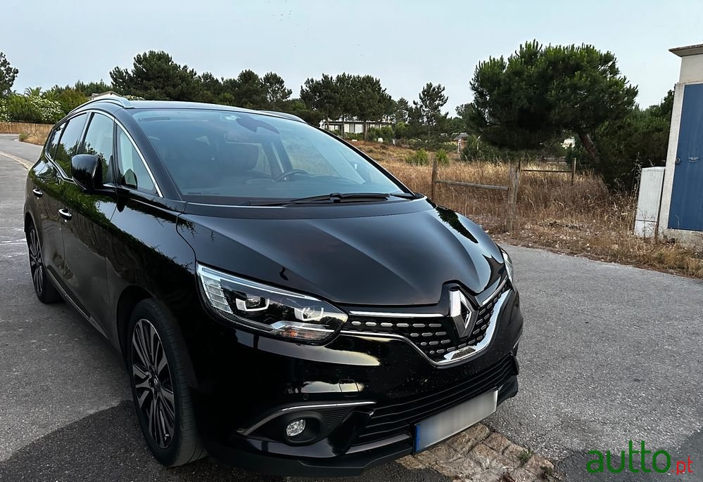 2019' Renault Grand Scenic photo #2