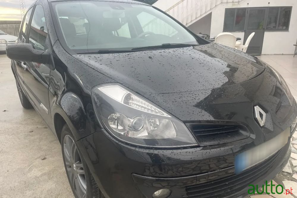 2006' Renault Clio 1.6 16V Initiale Aut. photo #1