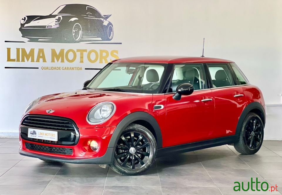 2015' MINI Cooper photo #1