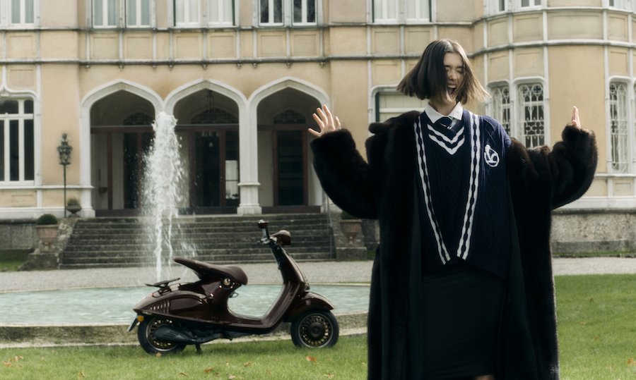 Vespa’s 946 Horse Is the Biggest Fashion Statement You Can Make on Two Wheels