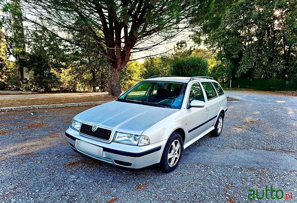 2000' Skoda Octavia Break photo #1