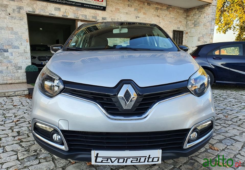 2015' Renault Captur photo #3
