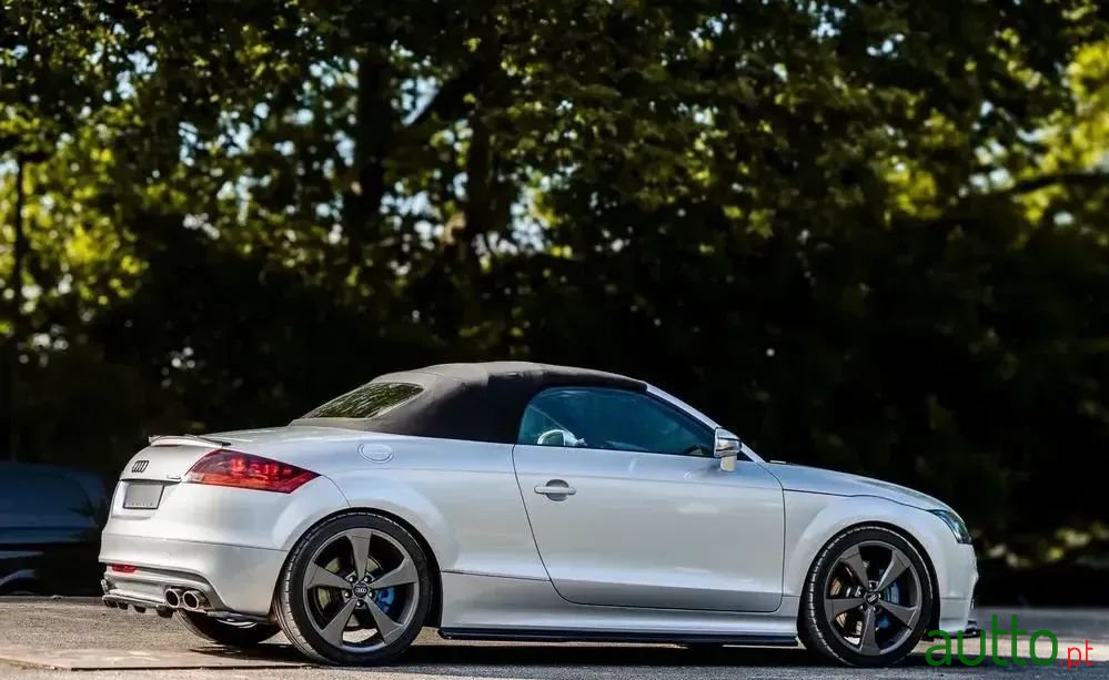 2010' Audi Tts Roadster photo #3