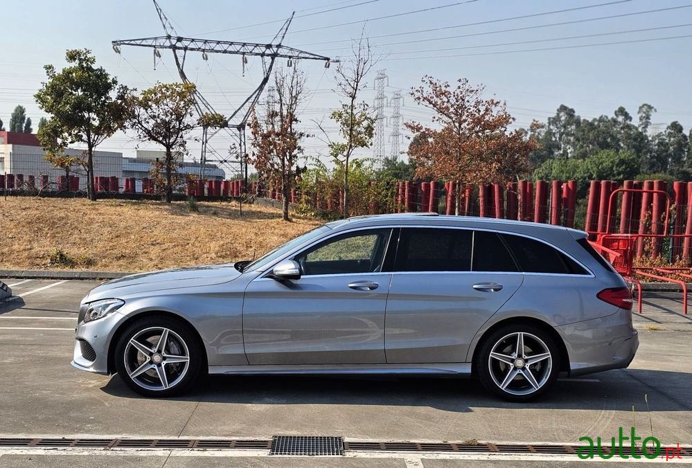 2015' Mercedes-Benz Classe C photo #4