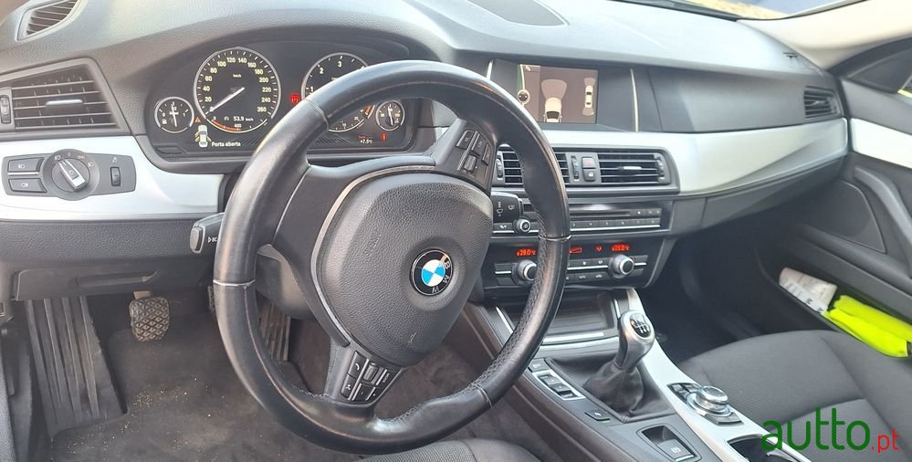 2014' BMW Série 5 D Efficientdynamics photo #6