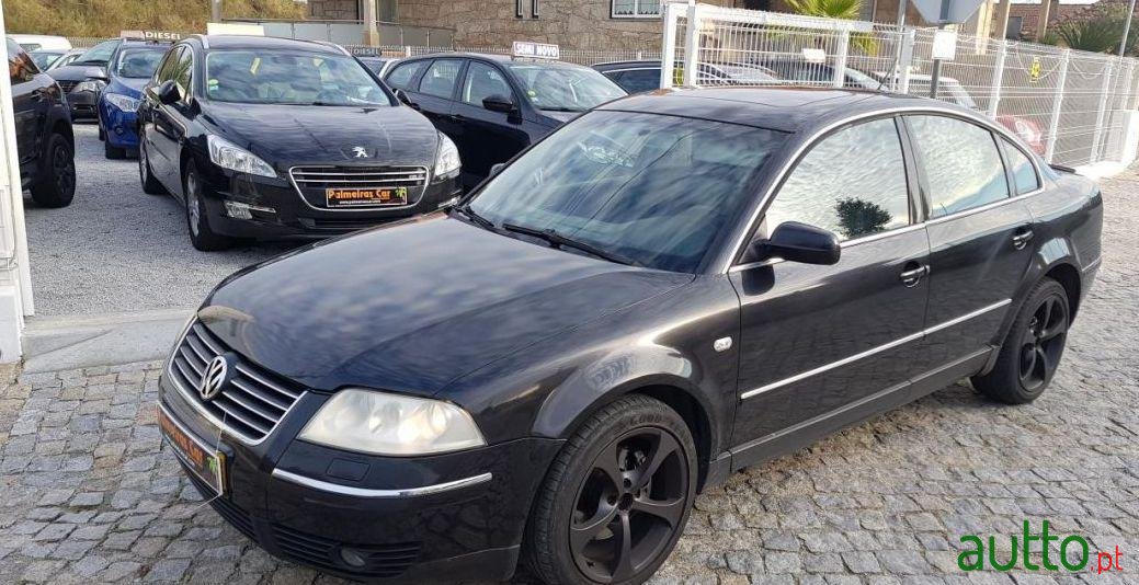 2003' Volkswagen Passat photo #1