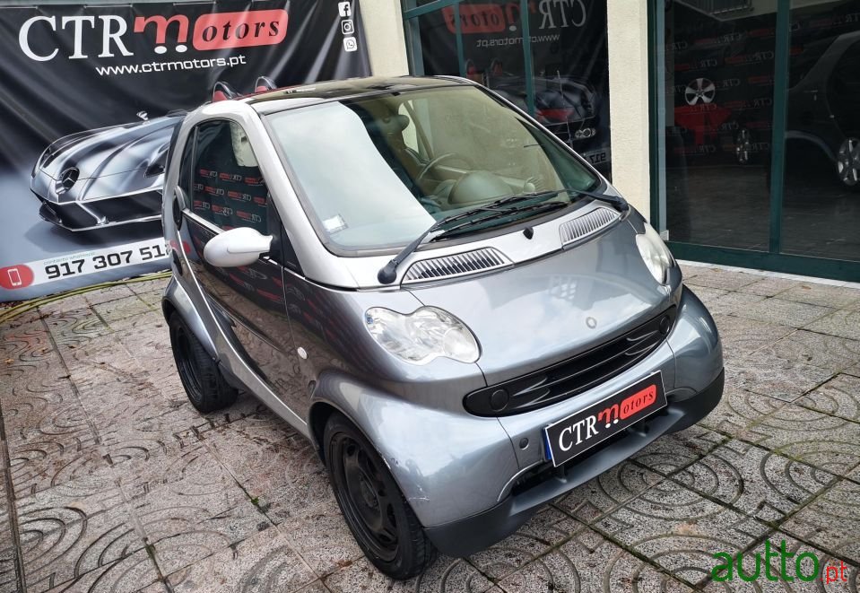 2001' Smart Fortwo photo #3