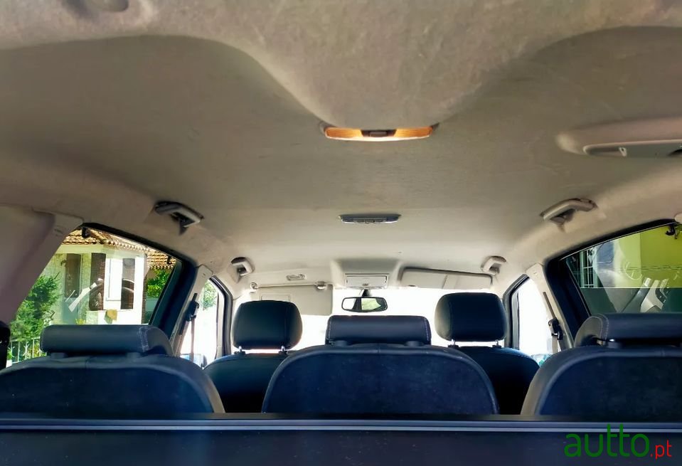 2009' Ford S-Max photo #6