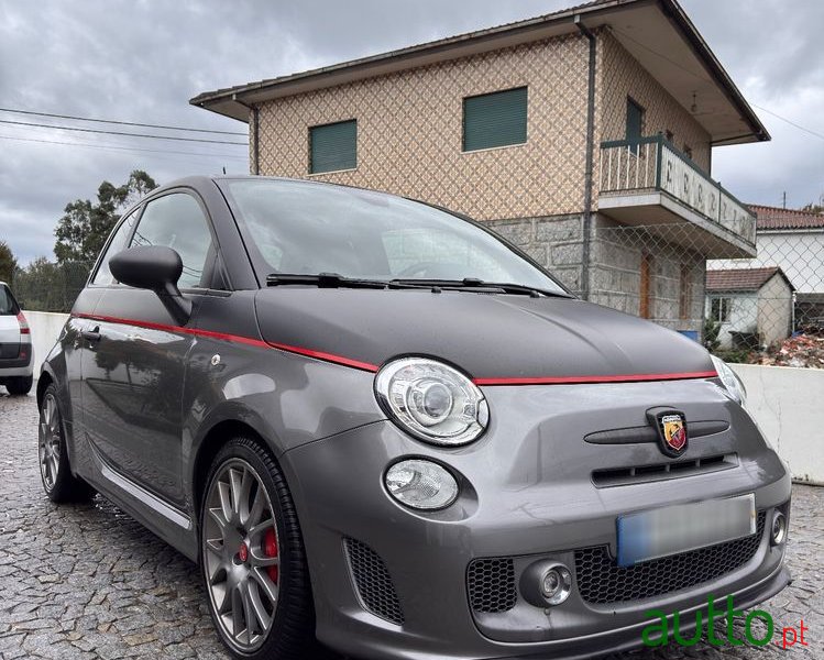 2015' Fiat 595 Abarth photo #2