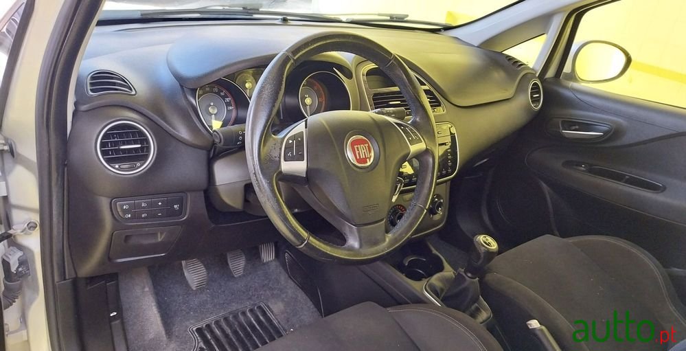 2016' Fiat Punto 1.3 M-Jet Easy S&S photo #4