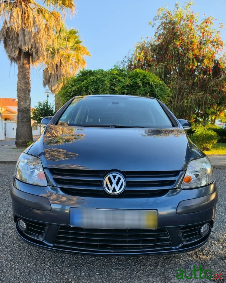 2005' Volkswagen Golf Plus photo #6