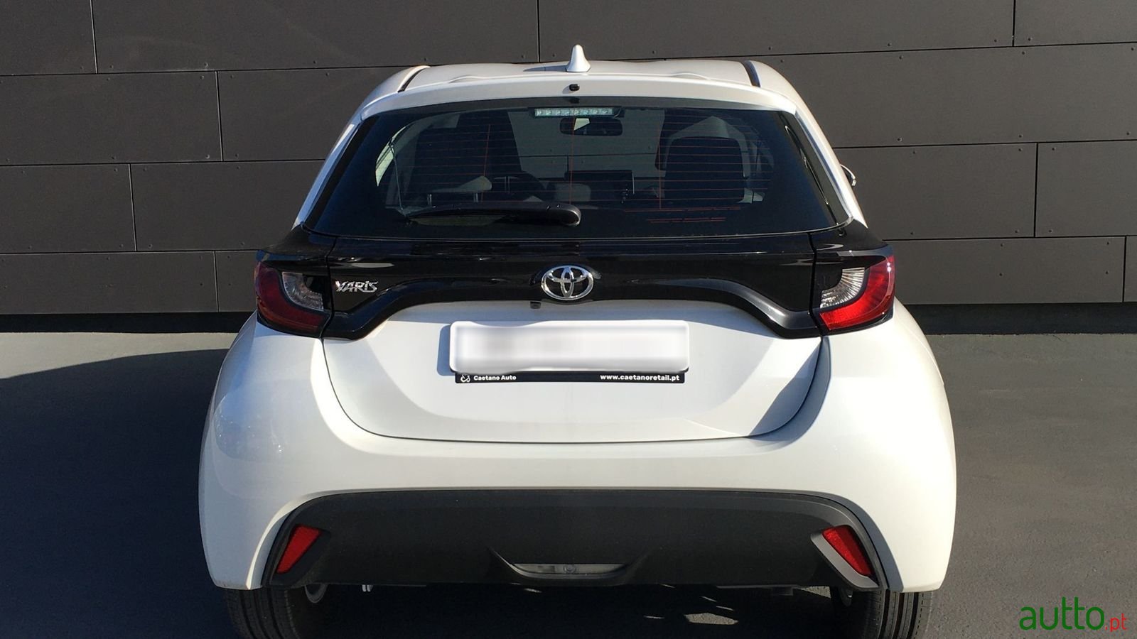 2021' Toyota Yaris photo #4