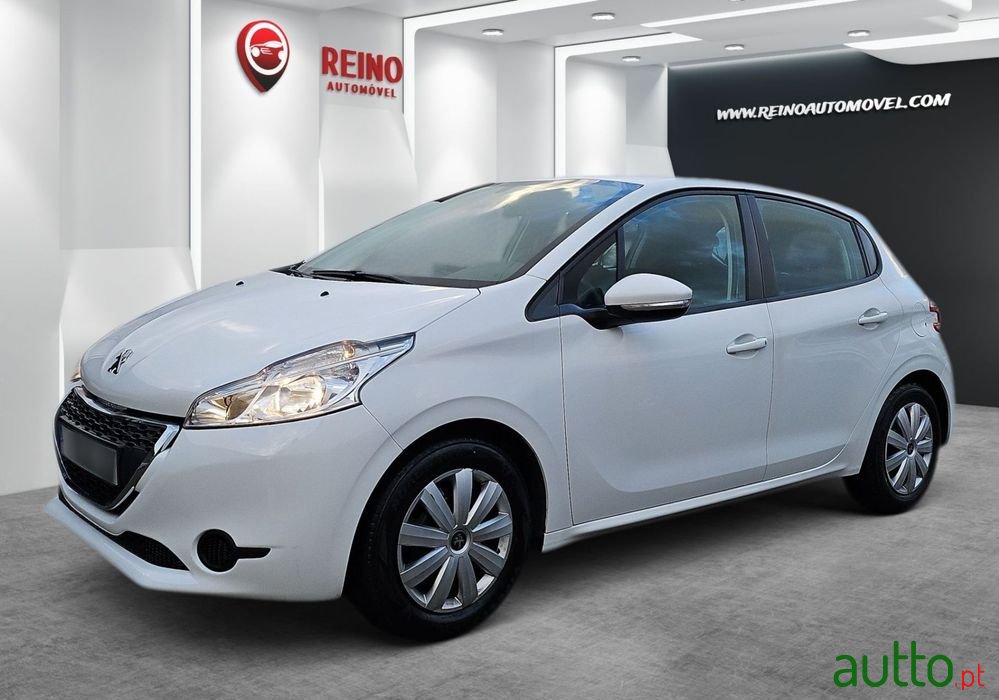 2014' Peugeot 208 1.4 Hdi Active photo #1