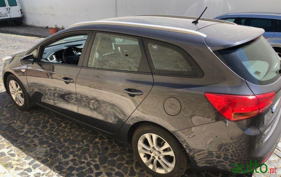 2013' Kia Ceed Sw photo #1