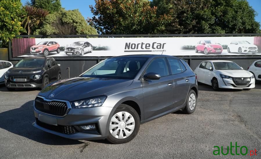 2023' Skoda Fabia 1.0 Mpi photo #1