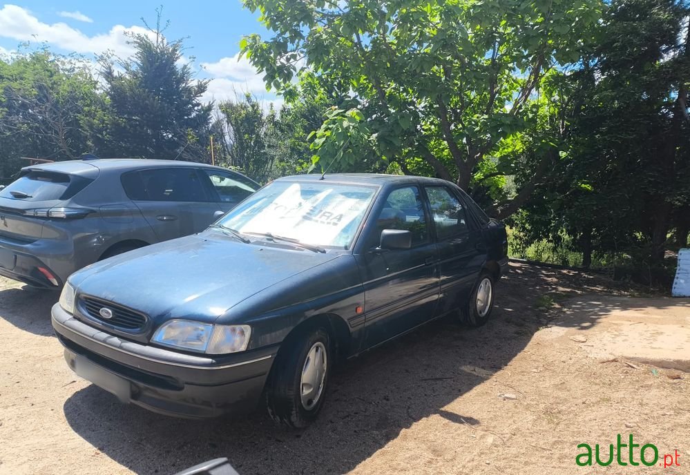1993' Ford Escort 1.3 Cl photo #1