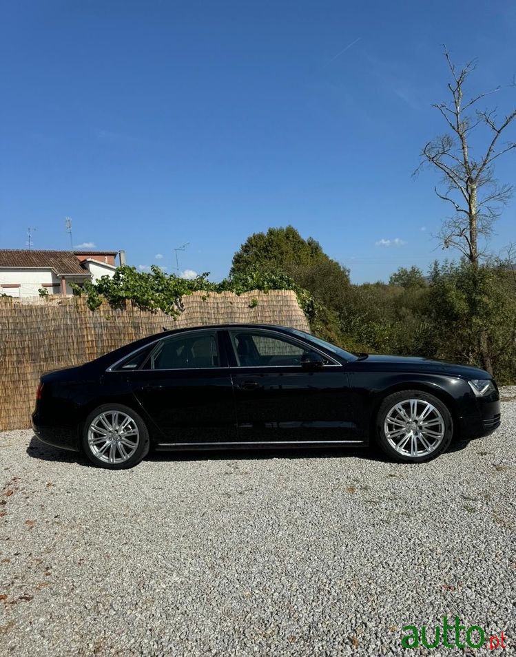 2011' Audi A8 3.0 Tdi V6 Quattro photo #3