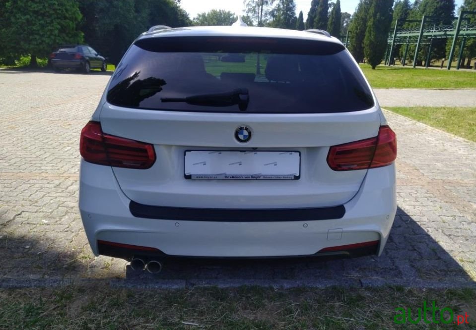 2016' BMW 320 photo #4