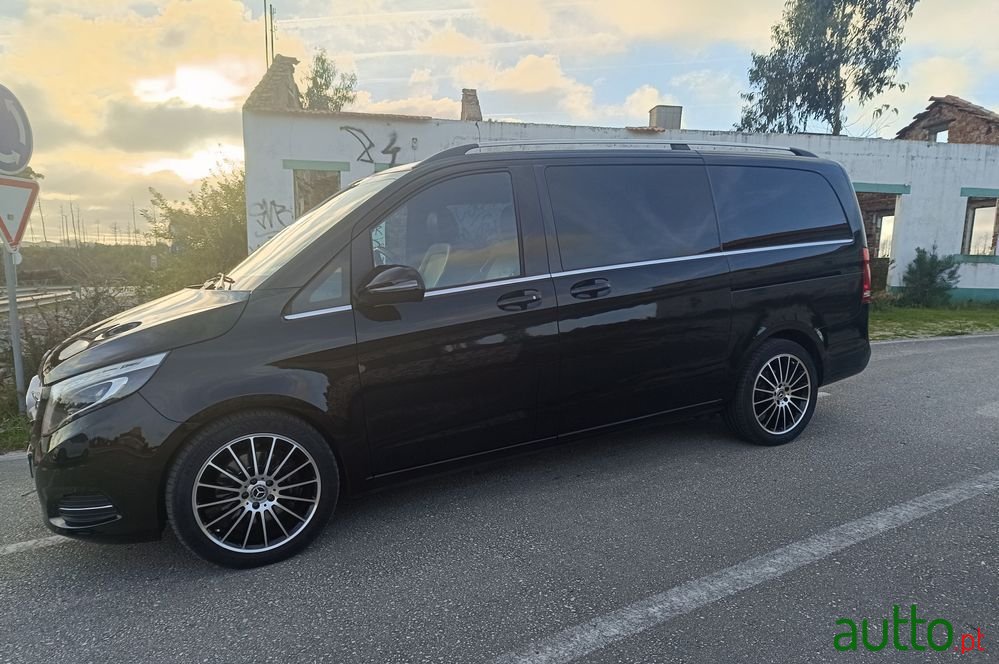 2018' Mercedes-Benz Classe V D Exclusive photo #1