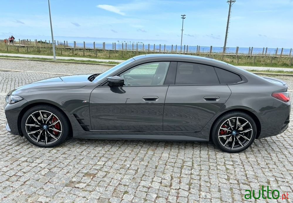 2022' BMW i4 M50 photo #4