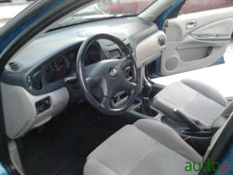 2002' Nissan Almera 1.5 Comfort AC photo #2