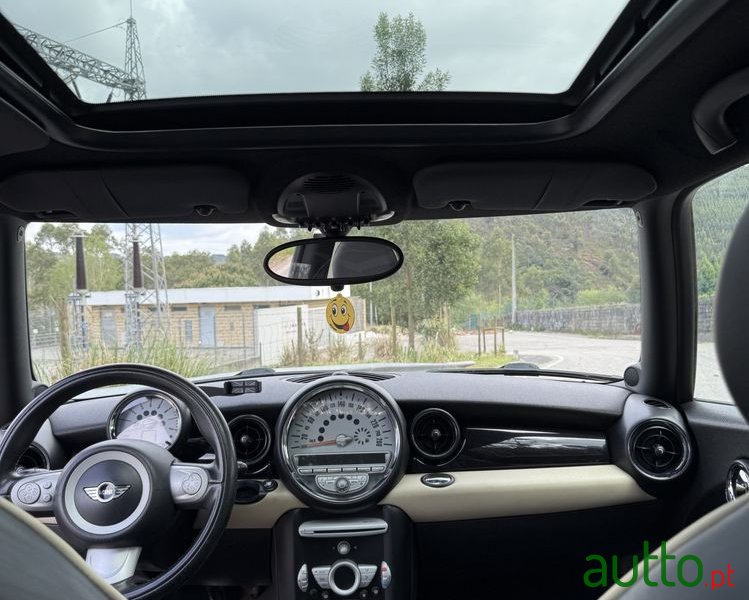 2008' MINI Cooper S 3 Portas photo #6