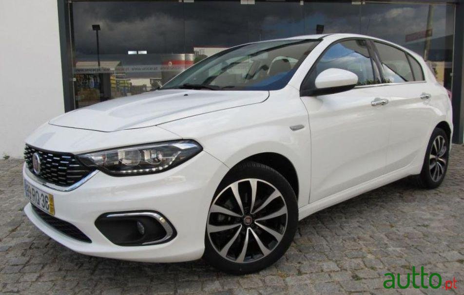 2016' Fiat Tipo photo #1