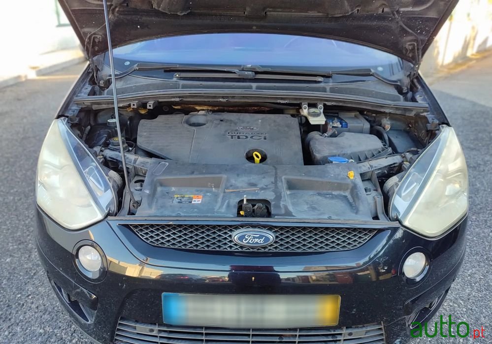 2009' Ford S-Max photo #3