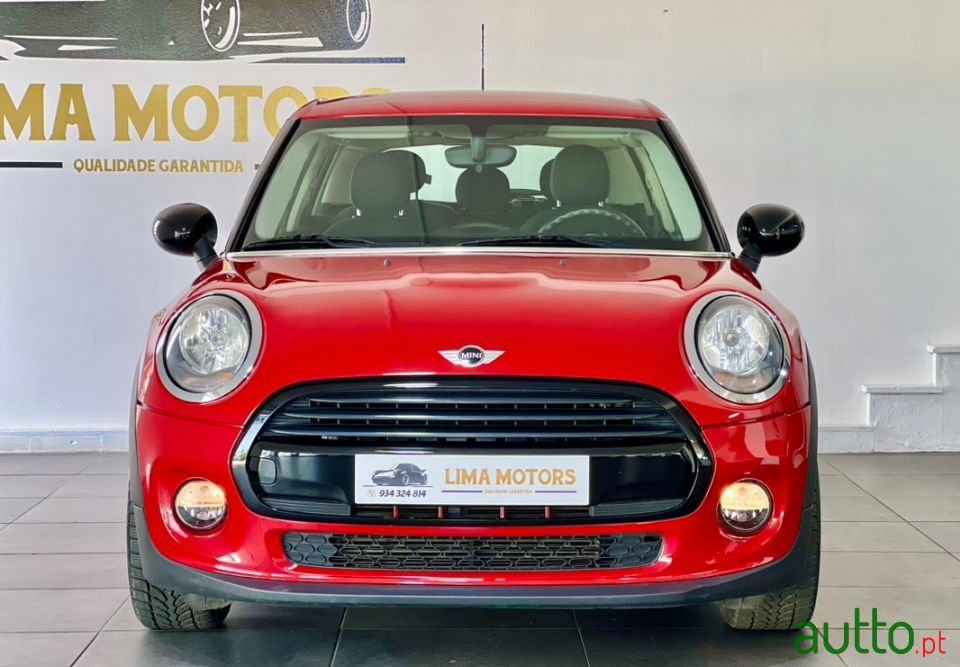 2015' MINI Cooper photo #2