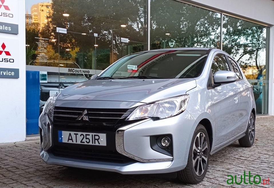 2022' Mitsubishi Space Star photo #1