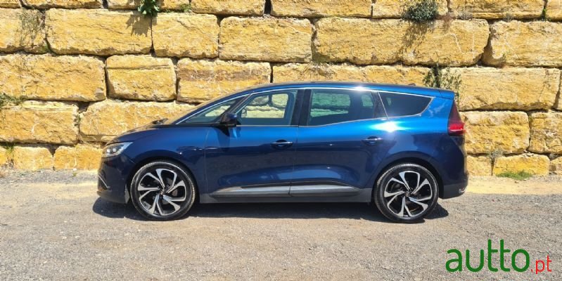 2019' Renault Grand Scenic photo #3