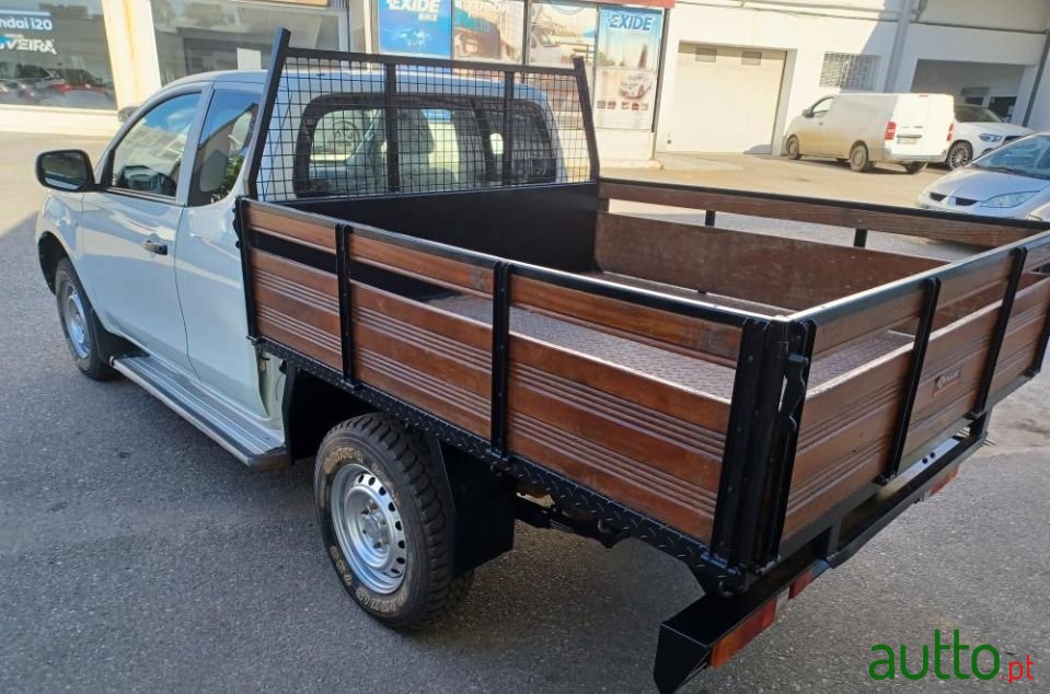 2016' Mitsubishi L200 photo #4