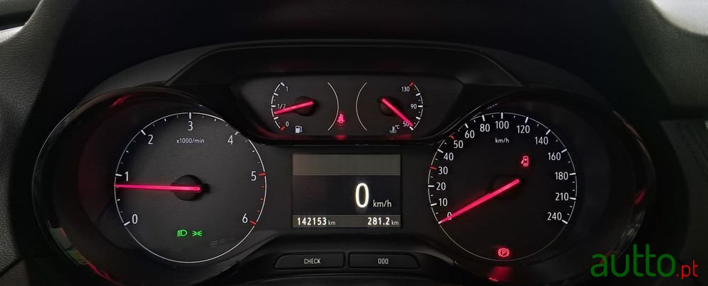 2019' Opel Grandland X photo #6