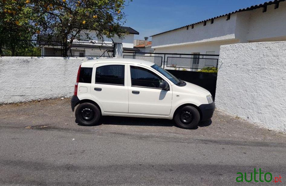 2011' Fiat Panda Sport photo #1