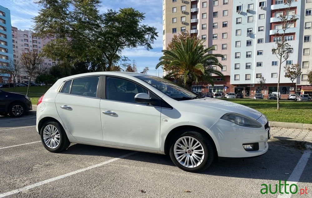 2011' Fiat Bravo photo #6