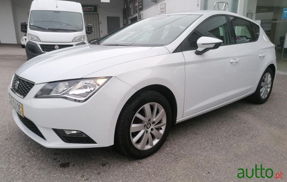 2014' SEAT Leon photo #2