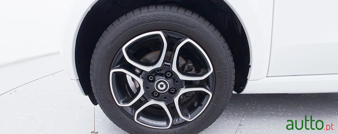 2019' Smart Fortwo photo #3